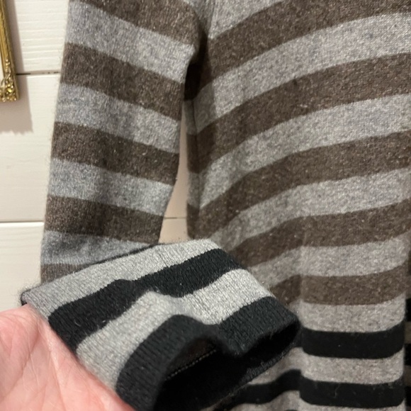 Saks Fifth Avenue 100% Cashmere Striped Cowlneck Tunic Sweater size M - Picture 7 of 8